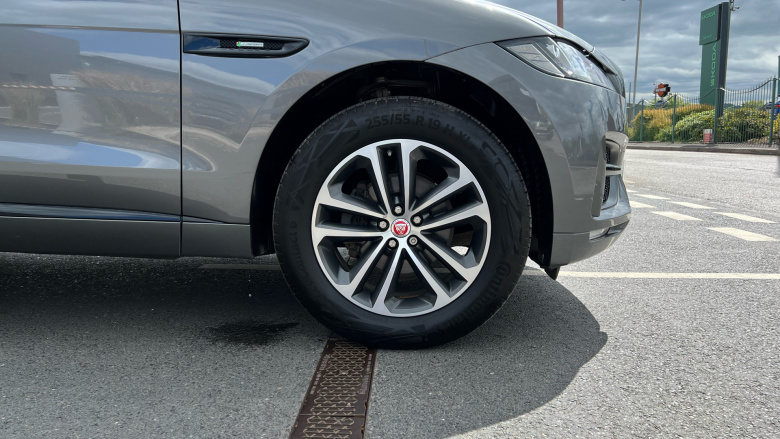Jaguar F-Pace 2.0d R-Sport 5dr Auto AWD Diesel Estate